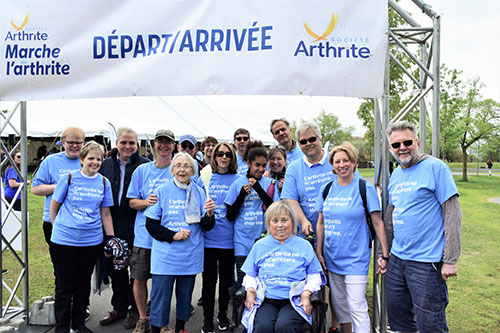 Louise with family and friends at the QC Walk for arthritis
