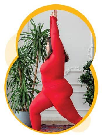 Une femme faisant du yoga