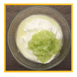 Préparez la sauce tzatziki